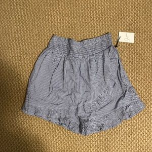 NEW WITH TAGS: blue and white gingham skort